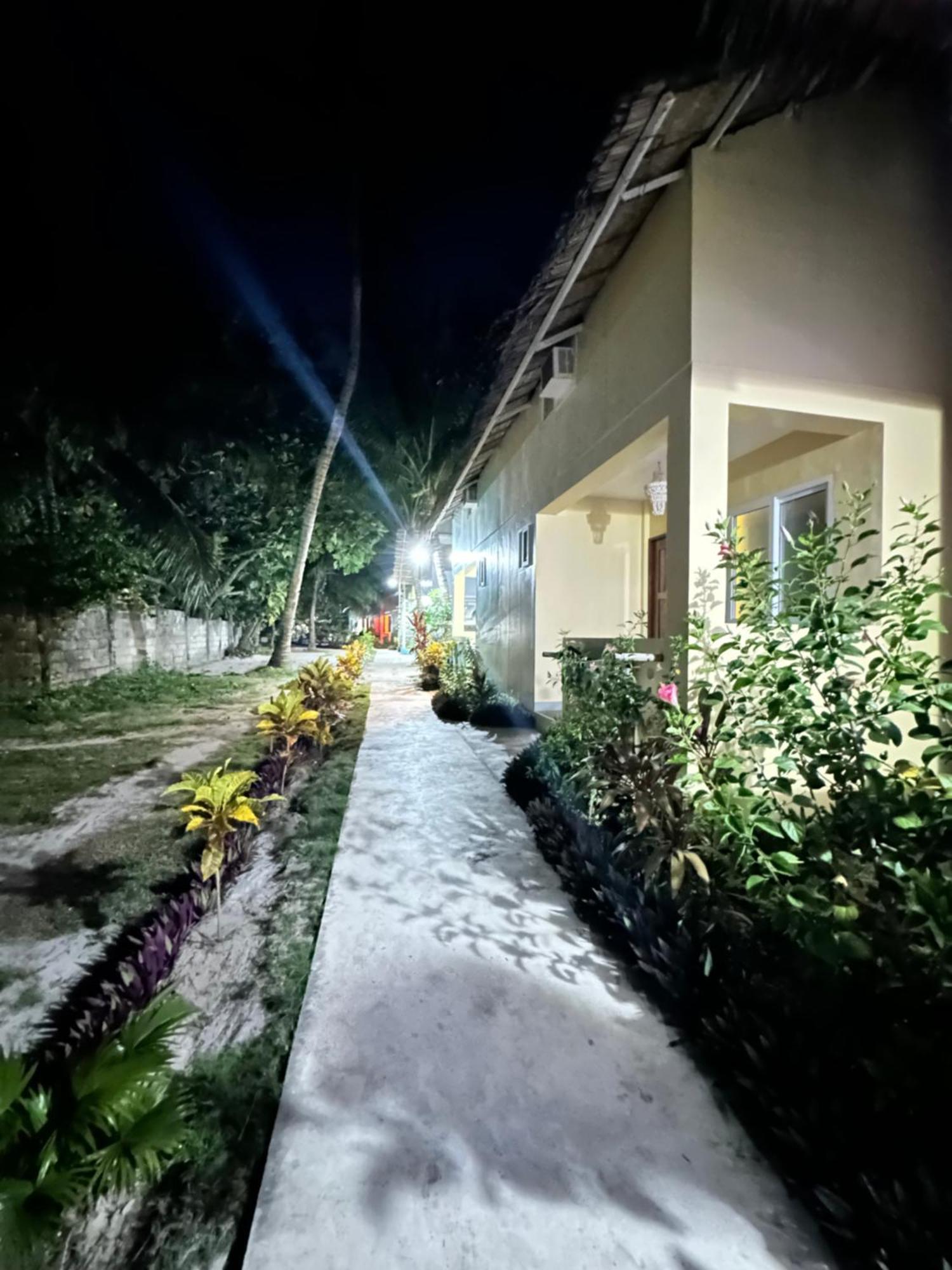 In Dai Aquasports And Beach Resort Santa Fe  Exterior foto